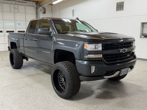 Used 2019 Chevrolet Silverado 1500 LT w/ All Star Edition image 6