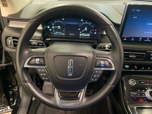 Certified 2023 Lincoln Nautilus Reserve w/ Monochromatic Package image 19