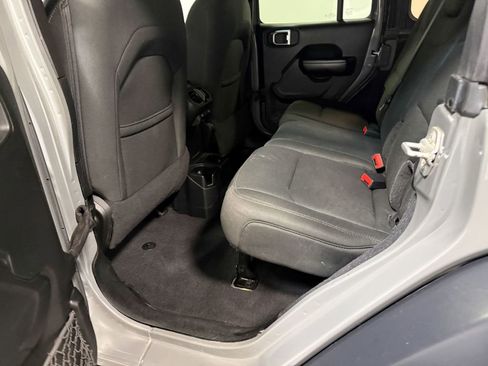 Used 2019 Jeep Wrangler Unlimited Sport S AWD/4WD image 47