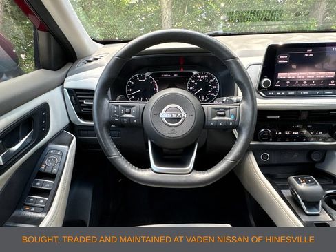 Used 2022 Nissan Rogue SL FWD image 8