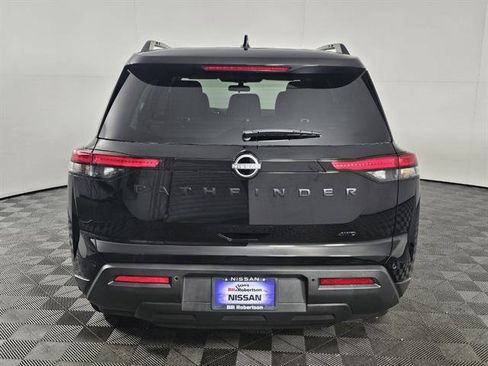 New 2025 Nissan Pathfinder SV w/ Black Appearance Package image 5