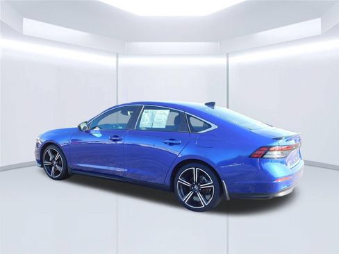 Used 2024 Honda Accord Sport image 5