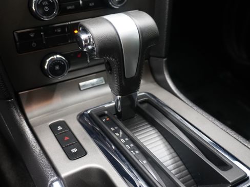 Used 2012 Ford Mustang Premium RWD image 22
