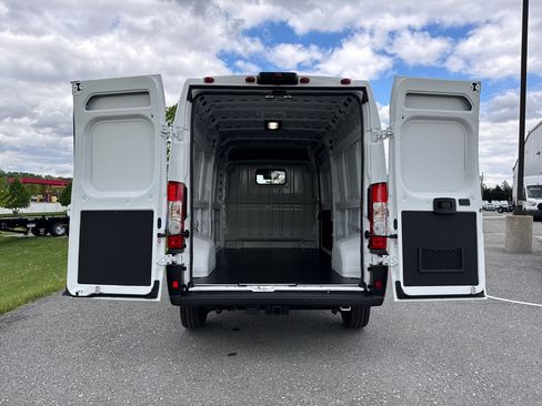 New 2026 RAM ProMaster 2500 w/ Advanced Safety Group FWD image 12