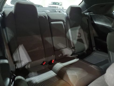 Used 2018 Dodge Challenger SXT w/ Blacktop Package image 18