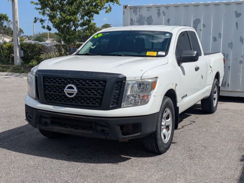 Used 2018 Nissan Titan S w/ S Utility Package RWD image 8