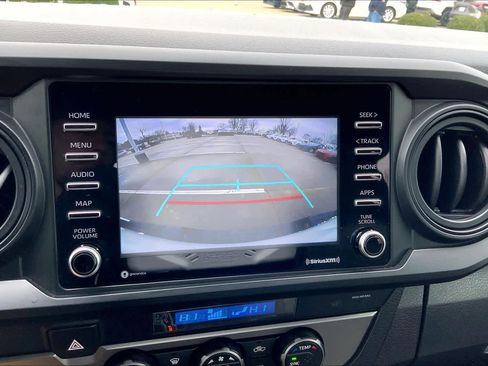 Used 2022 Toyota Tacoma SR image 28