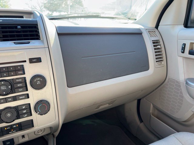 Used 2011 Ford Escape XLT FWD image 17