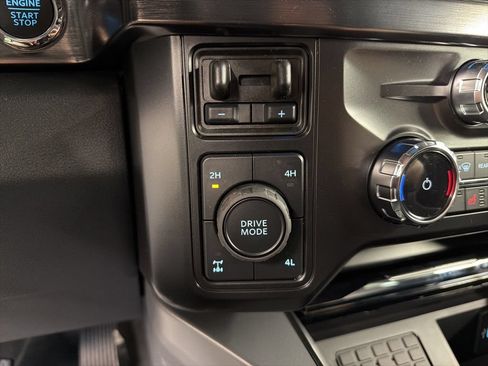 New 2026 Ford F250 Lariat w/ Black Appearance Package AWD/4WD image 17