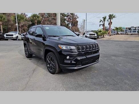 New 2026 Jeep Compass Latitude AWD/4WD image 36