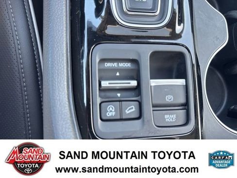 Used 2023 Honda Pilot Elite image 19