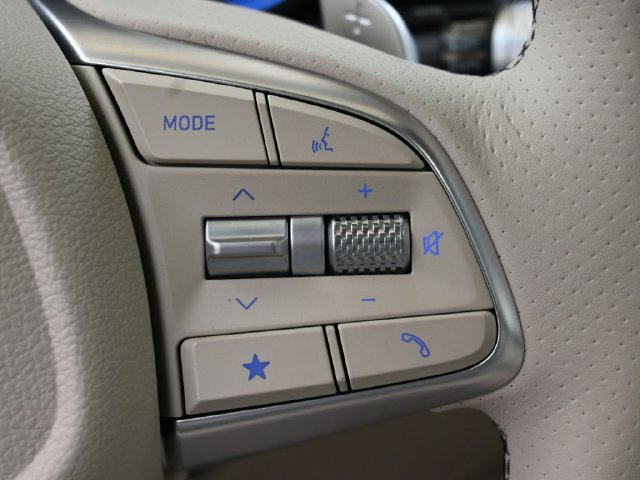Used 2026 Genesis G70 2.5T Prestige AWD/4WD image 29