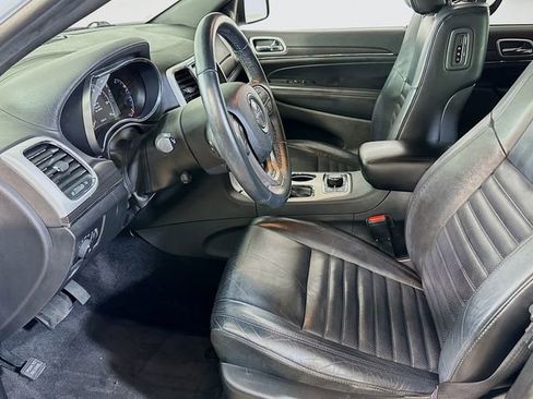 Used 2018 Jeep Grand Cherokee Limited image 11