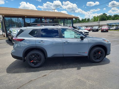 New 2026 Nissan Rogue SV AWD/4WD image 9