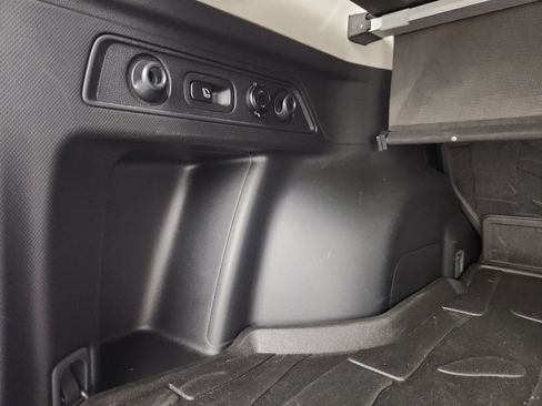 Used 2024 Subaru Forester Touring image 40