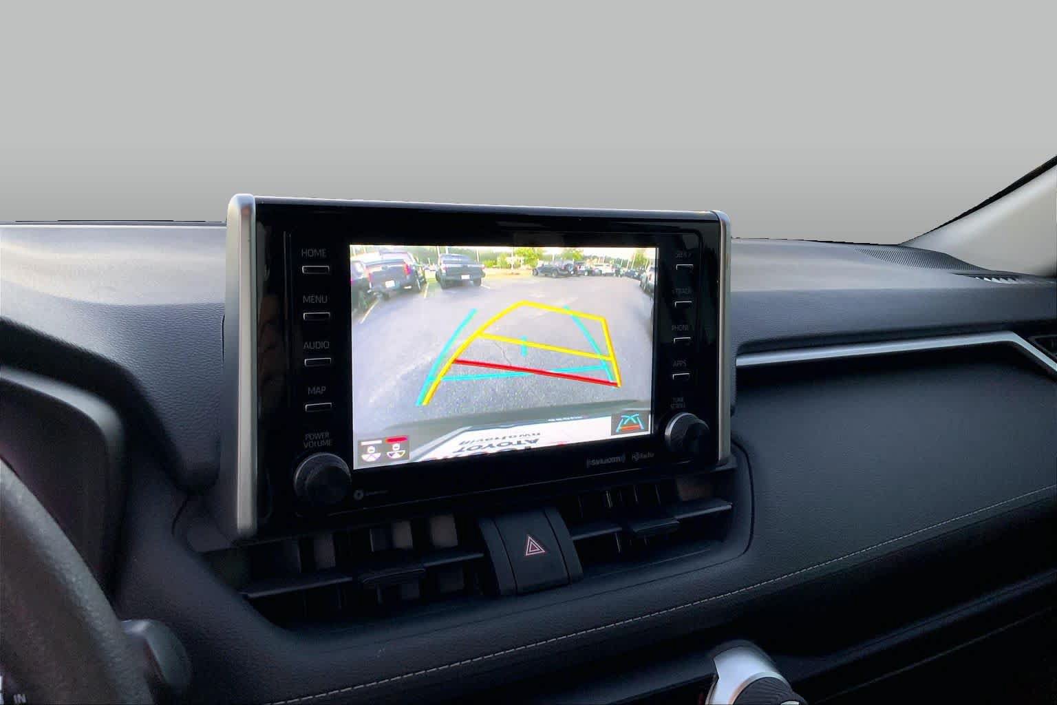 Used 2021 Toyota RAV4 XLE w/ Convenience Package FWD image 26