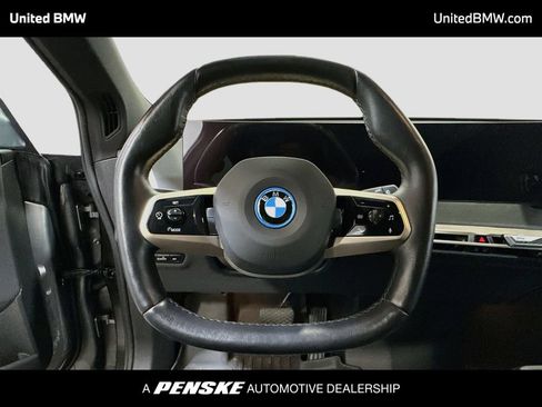 Used 2024 BMW iX xDrive50 w/ Premium Package AWD/4WD image 13