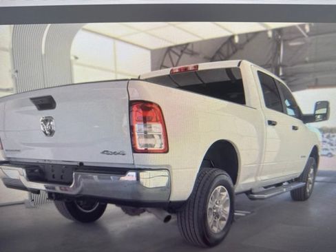 Used 2024 RAM 2500 Big Horn AWD/4WD image 4