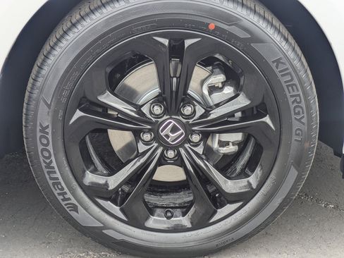 New 2025 Honda Accord SE image 4