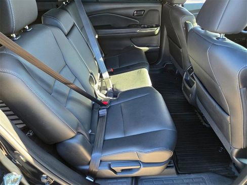 Used 2023 Honda Passport EX-L image 17