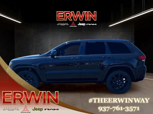 Used 2020 Jeep Grand Cherokee Altitude AWD/4WD image 4
