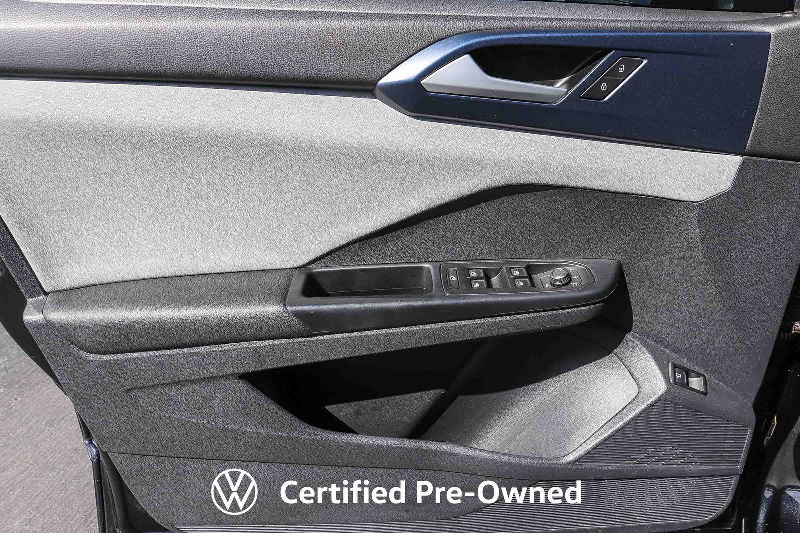 Certified 2023 Volkswagen Taos SE FWD image 23