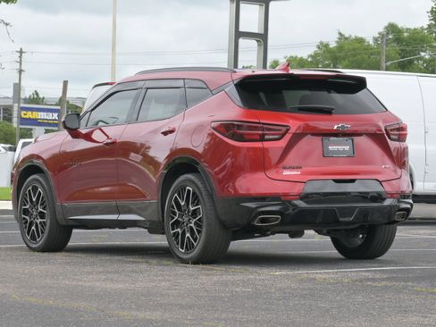Used 2024 Chevrolet Blazer RS FWD image 3