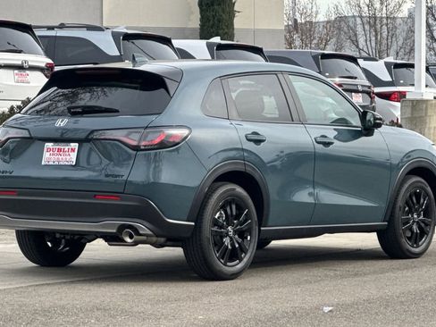 New 2026 Honda HR-V Sport image 4
