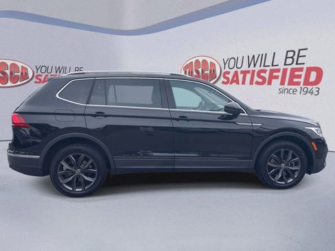 Used 2022 Volkswagen Tiguan SE R-Line image 5