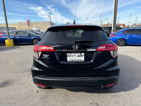 Used 2020 Honda HR-V LX image 7