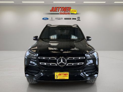 Used 2022 Mercedes-Benz GLS 450 4MATIC image 2