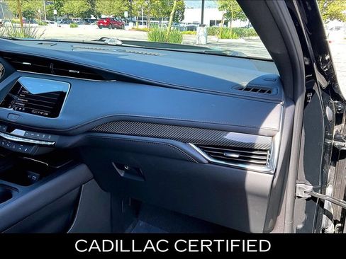 Used 2023 Cadillac XT4 Sport w/ Cold Weather Package FWD image 17