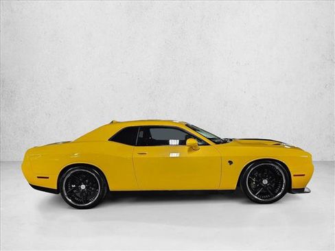 Used 2018 Dodge Challenger SRT Hellcat image 4