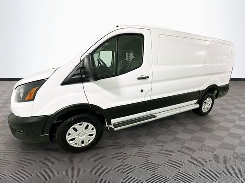 Used 2024 Ford Transit 250 Low Roof w/ Exterior Upgrade Package image 4