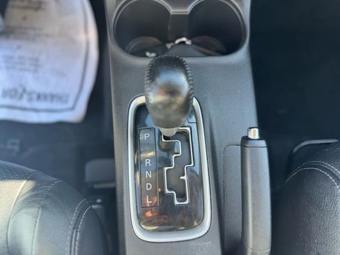 Used 2016 Mitsubishi Outlander GT image 12