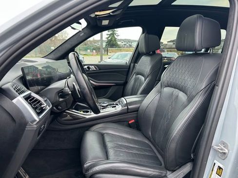 Used 2023 BMW X7 M60i w/ Executive Package image 12