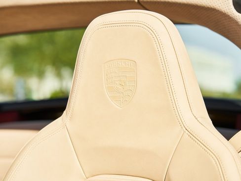 Used 2021 Porsche 911 Targa 4S image 38