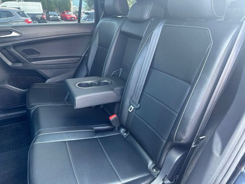 Used 2021 Volkswagen Tiguan SE R-Line AWD/4WD image 33
