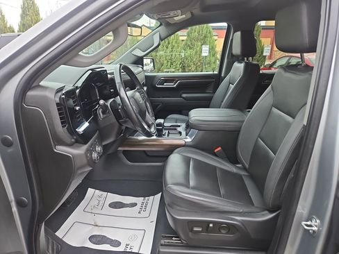 Used 2023 Chevrolet Silverado 1500 RST AWD/4WD image 9