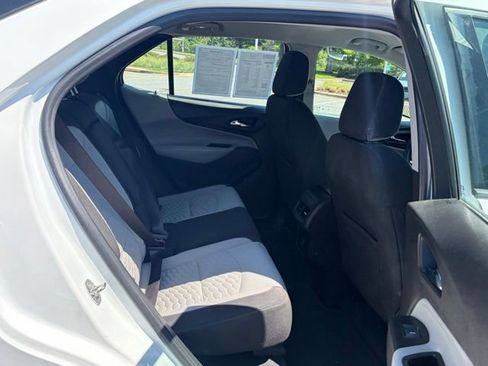 Used 2019 Chevrolet Equinox LS FWD image 26