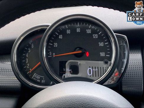 Used 2019 MINI Cooper 4-Door Hardtop image 16
