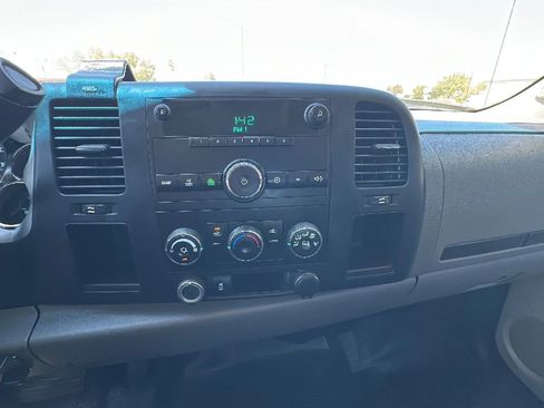 Used 2014 Chevrolet Silverado 2500 W/T RWD image 14