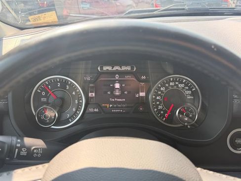 Used 2022 RAM 1500 Laramie AWD/4WD image 10