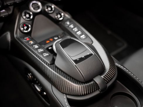 Used 2022 Aston Martin V8 Vantage image 49