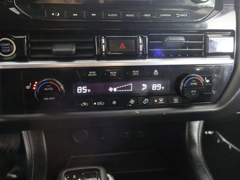 Used 2023 Nissan Pathfinder SL image 48