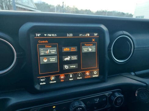 Used 2021 Jeep Wrangler Unlimited Sahara w/ Cold Weather Group image 12