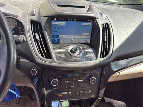 Used 2018 Ford Escape Titanium AWD/4WD image 11