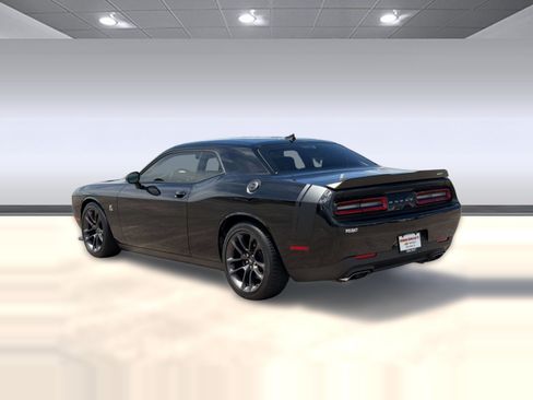 Used 2022 Dodge Challenger R/T Scat Pack RWD image 3