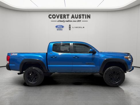 Used 2016 Toyota Tacoma SR5 w/ Towing Package RWD image 6