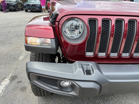 Used 2021 Jeep Wrangler Sport AWD/4WD image 28